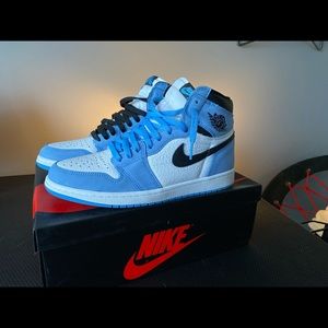 Jordan Retro 1 “University”